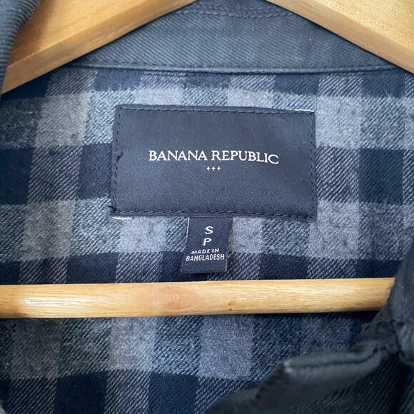 Banana Republic Black Coated Denim Trucker Jacket Men’s Small - Picture 9 of 12